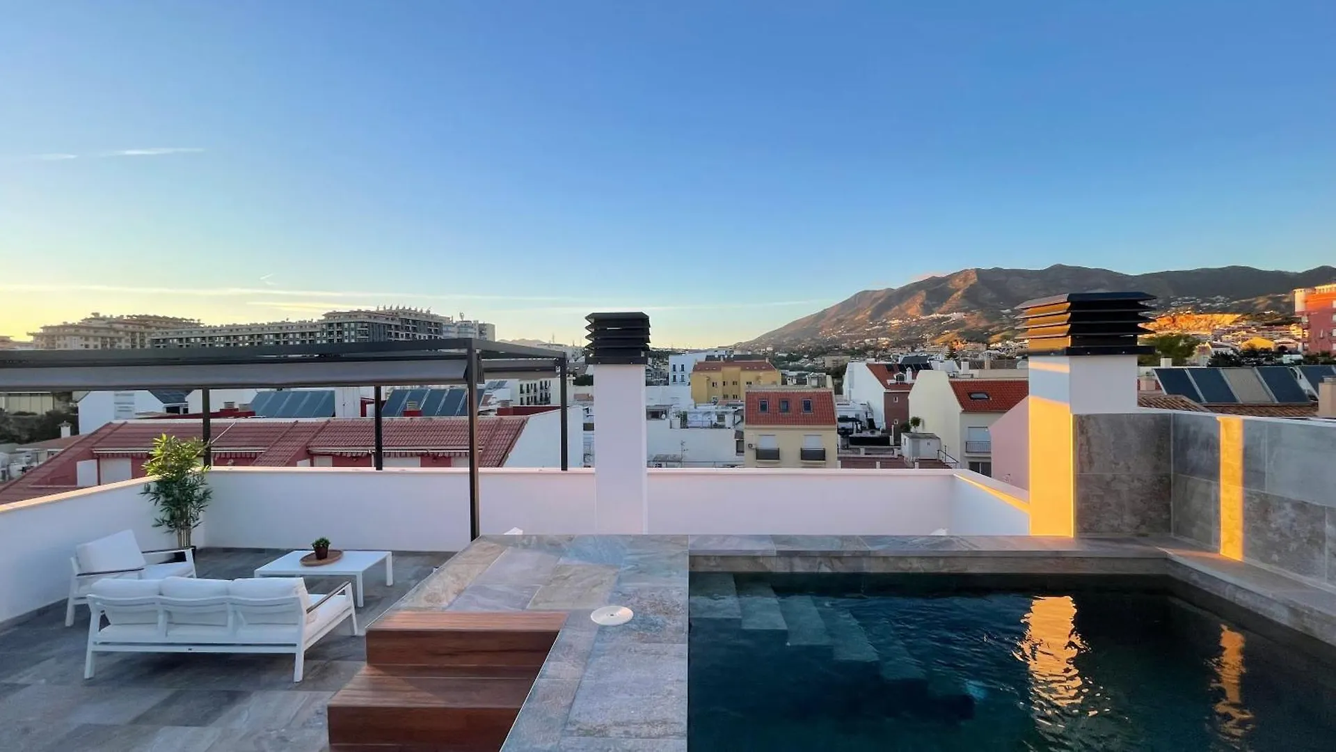 Luxury Penthouse With Pool Near Fuengirola Beach Aparthotel